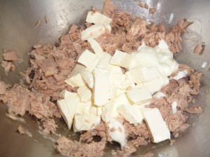 tuna mayonnaise and cheese